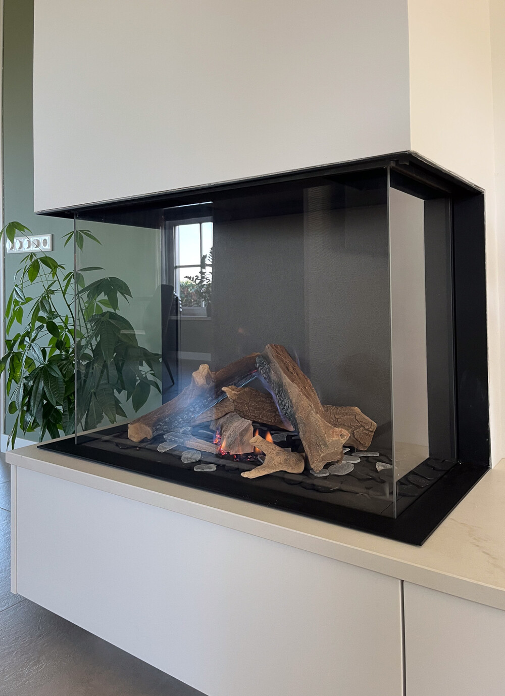 Japandi interieur met een touch van kleur